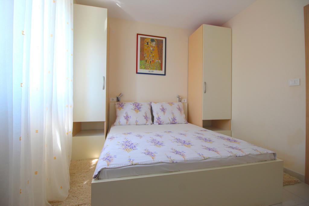 Apartment Brigite Rovinj Exterior photo